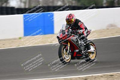media/Apr-18-2025-TrackDaz (Fri) [[45f5874c44]]/A Group/Session 3 (Turn 6 - Outside)/